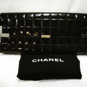 Authentic CHANEL Black patent chocolate bar Clutch